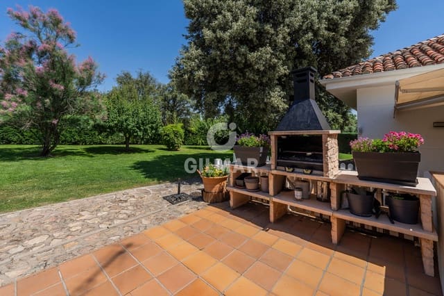 4 chambre Villa/Maison à vendre à San Agustín del Guadalix avec piscine garage - 1 360 000 € (Ref: 9949033)