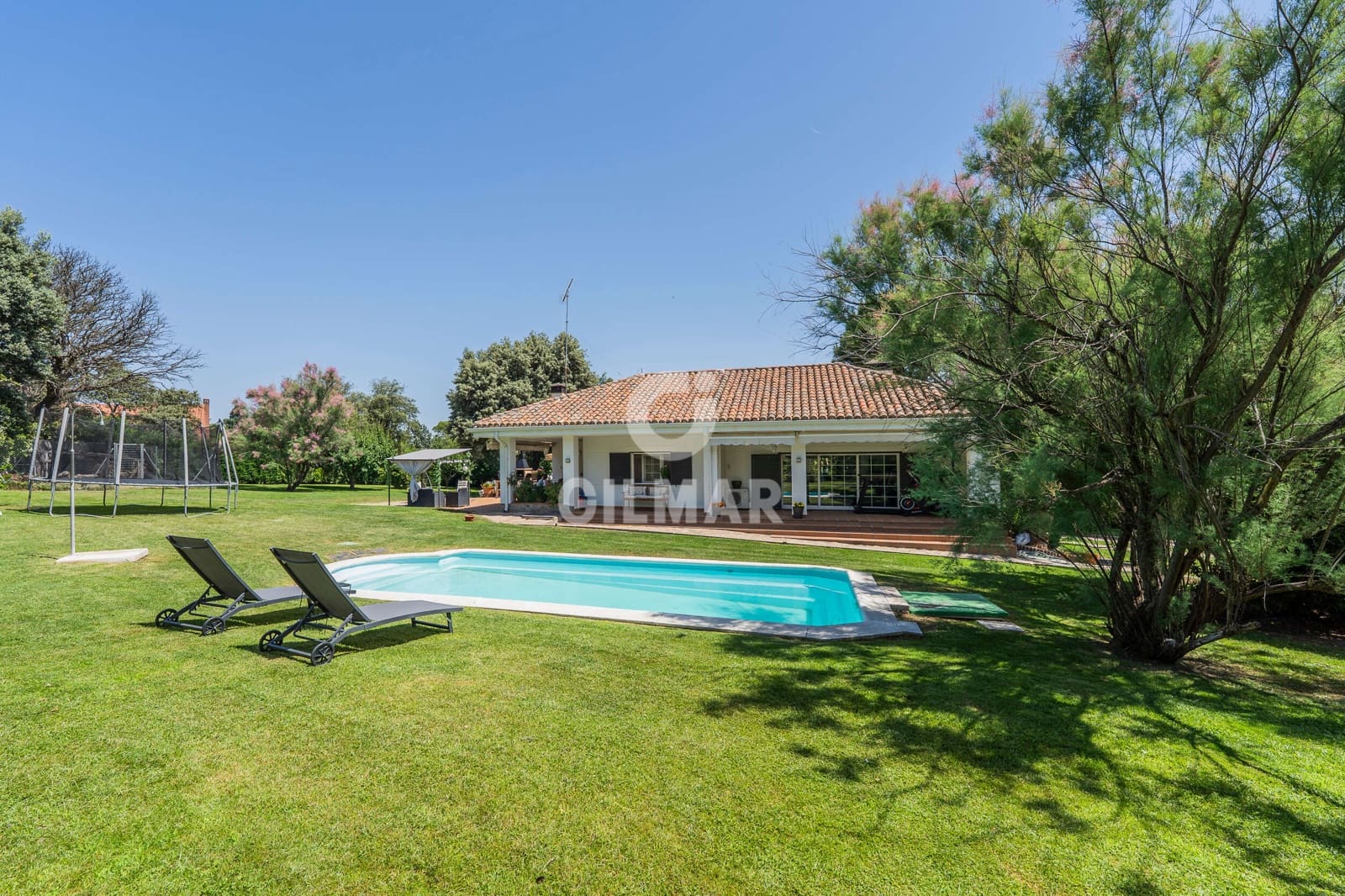 4 chambre Villa/Maison à vendre à San Agustin del Guadalix avec piscine garage - 1 360 000 € (Ref: 9949033)