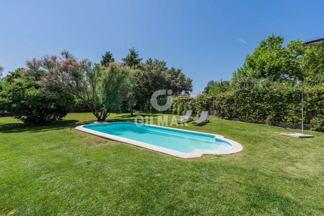 4 chambre Villa/Maison à vendre à San Agustín del Guadalix avec piscine garage - 1 360 000 € (Ref: 9949033)
