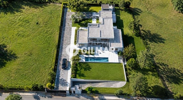 5 bedroom Villa for sale in Colmenar Viejo with pool garage - € 4,250,000 (Ref: 9949034)