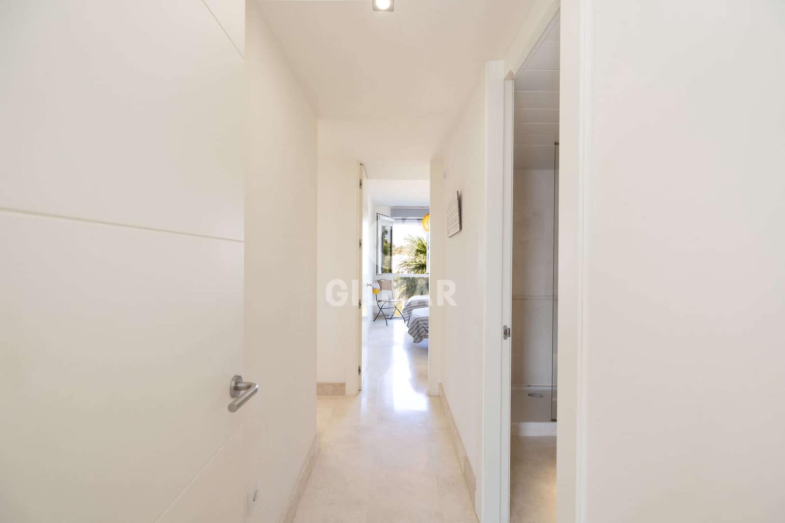 3 sypialnia Mieszkanie na sprzedaż w Manilva z basenem garażem - 450 000 € (Ref: 9950372)