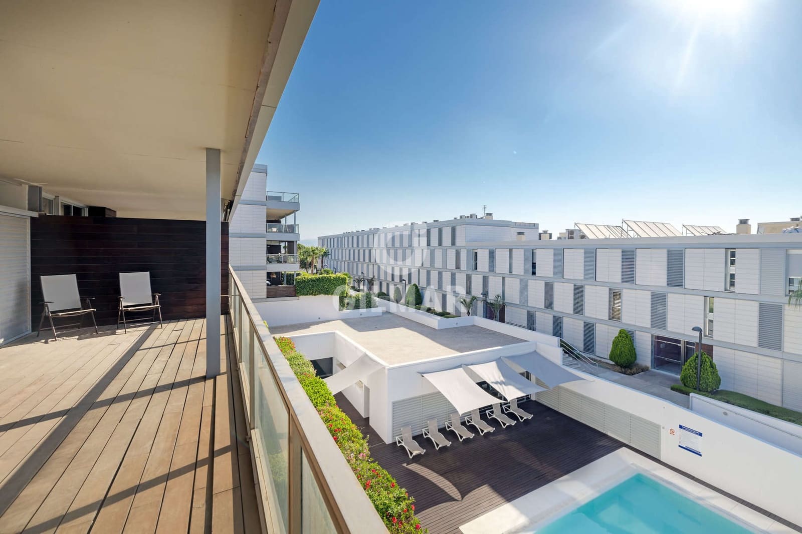 3 sypialnia Mieszkanie na sprzedaż w Manilva z basenem garażem - 450 000 € (Ref: 9950372)