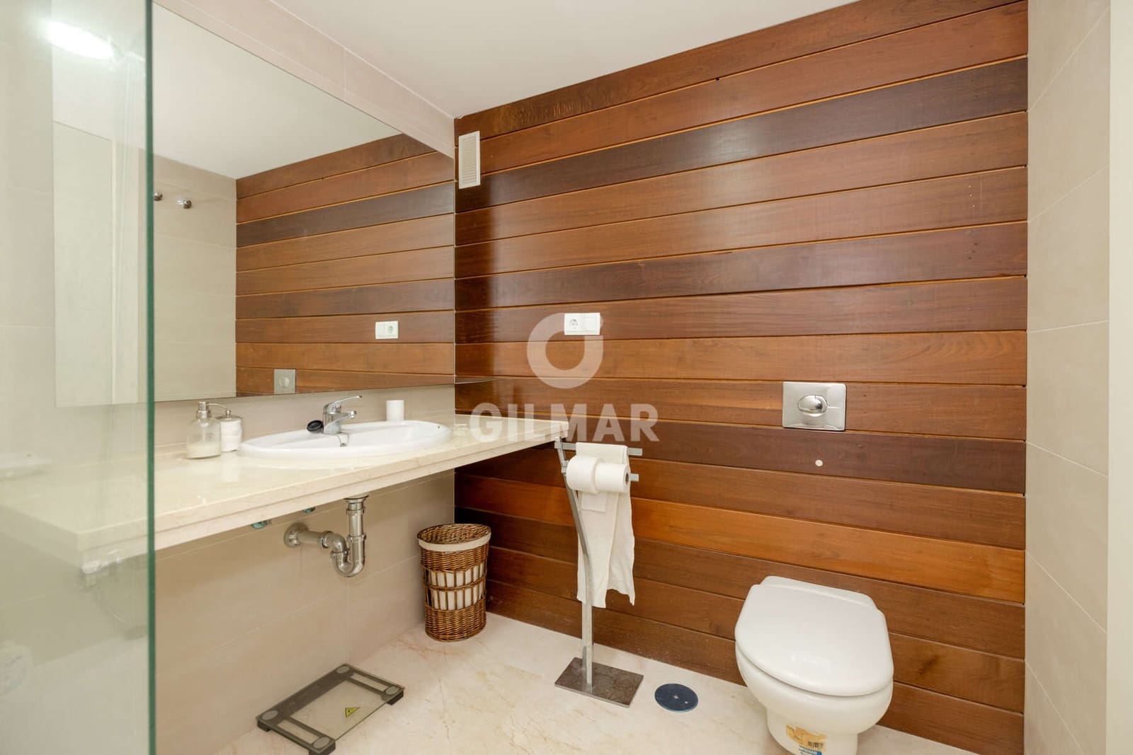 3 sypialnia Mieszkanie na sprzedaż w Manilva z basenem garażem - 450 000 € (Ref: 9950372)