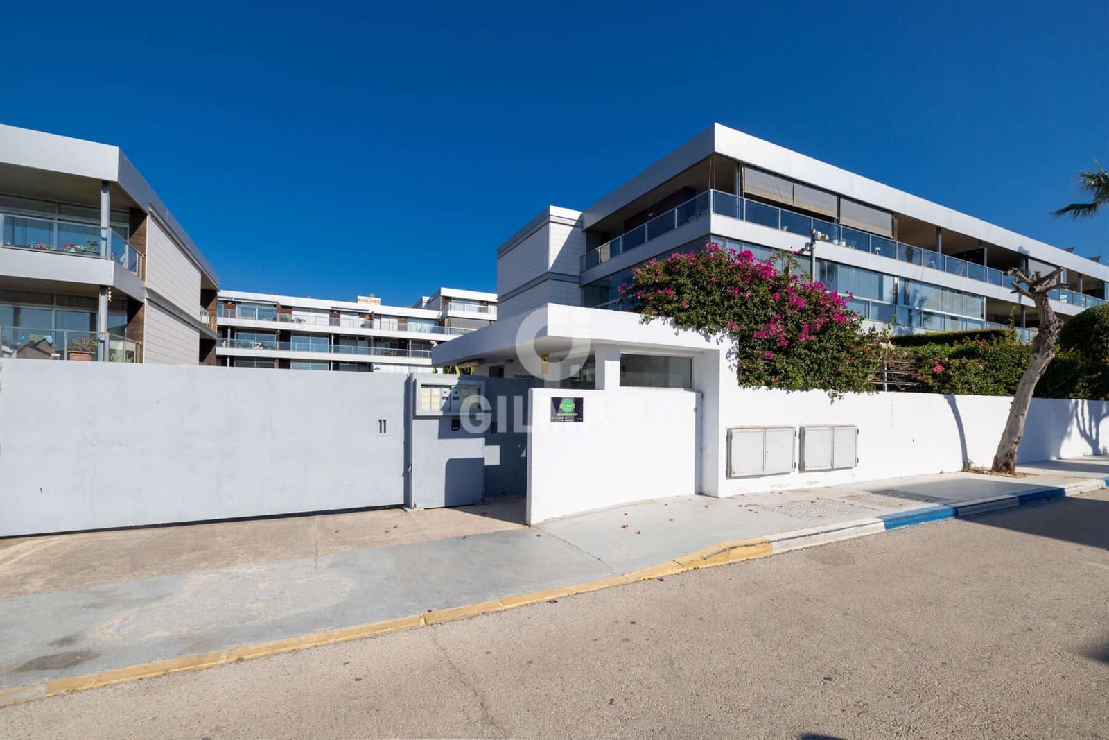 3 sypialnia Mieszkanie na sprzedaż w Manilva z basenem garażem - 450 000 € (Ref: 9950372)