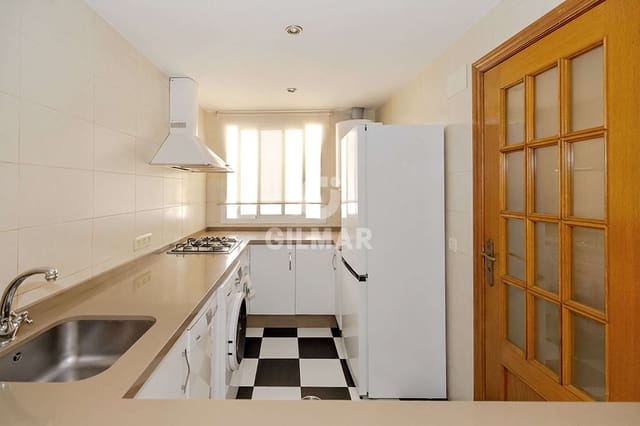 2 chambre Appartement à vendre à Centro, Estepona avec garage - 420 000 € (Ref: 9950373)