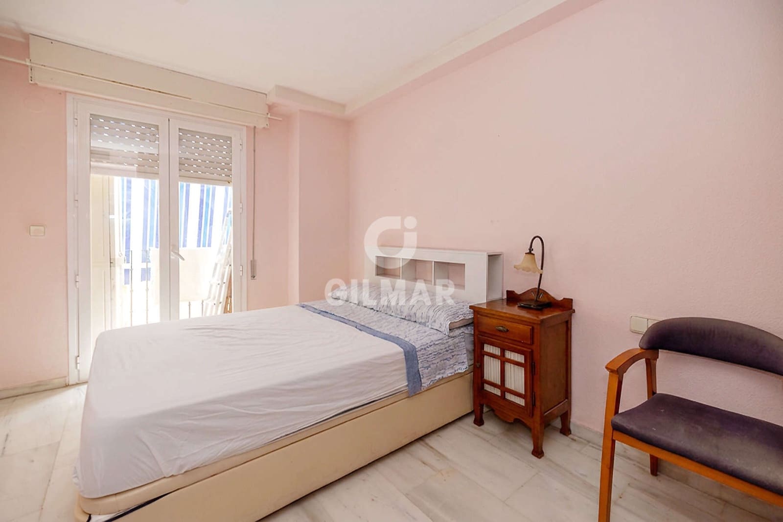 2 bedroom Flat for sale in Estepona with garage - € 420,000 (Ref: 9950373)