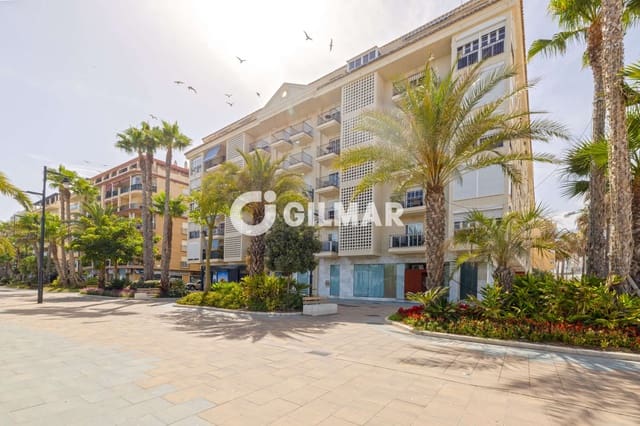 2 slaapkamer Flat te koop in Centro, Estepona met garage - € 420.000 (Ref: 9950373)