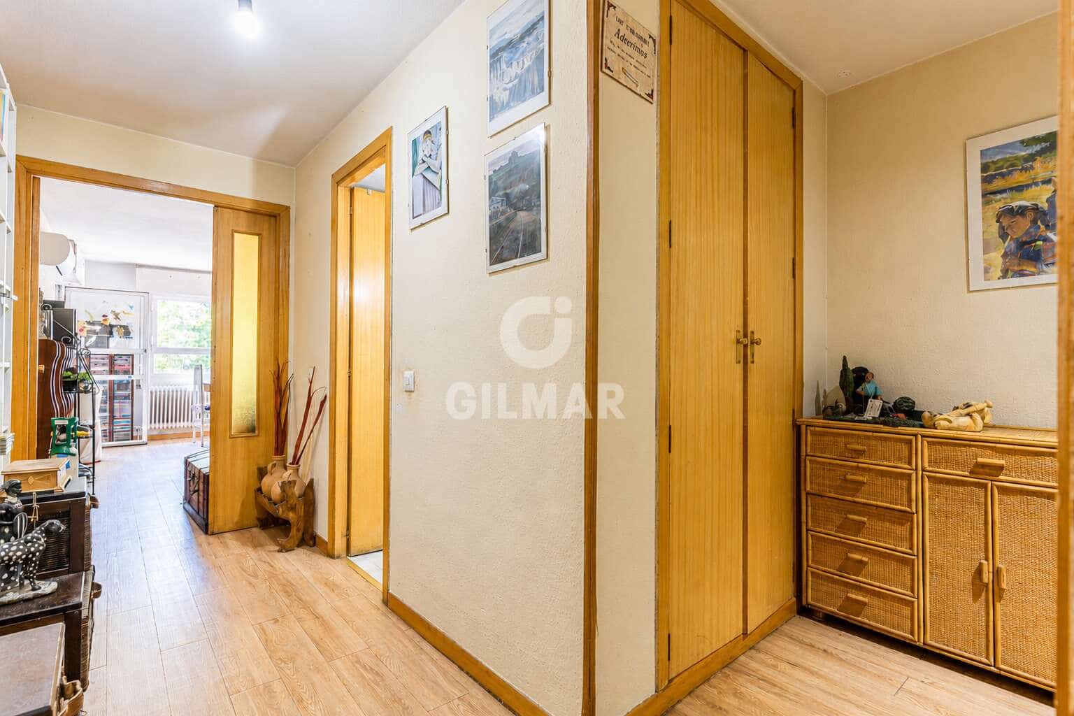 4 soveværelse Lejlighed til salg i Madrid by - € 780.000 (Ref: 9950629)