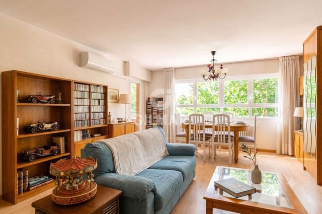 Piso de 4 habitaciones en Pilar, Madrid ciudad en venta - 780.000 € (Ref: 9950629)
