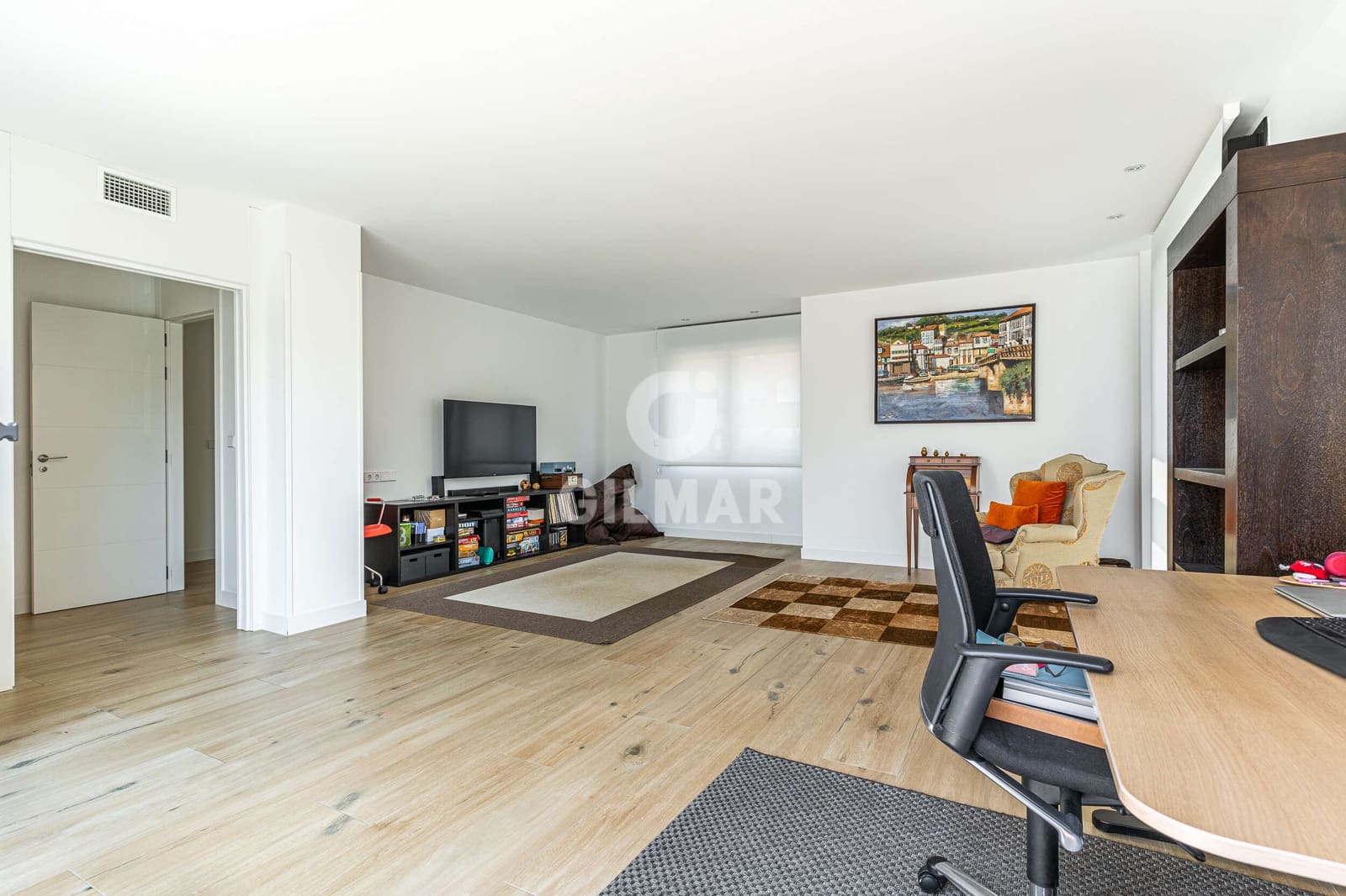 5 soverom Kjedet enebolig til salgs i Madrid by med svømmebasseng garasje - € 1 700 000 (Ref: 9953096)