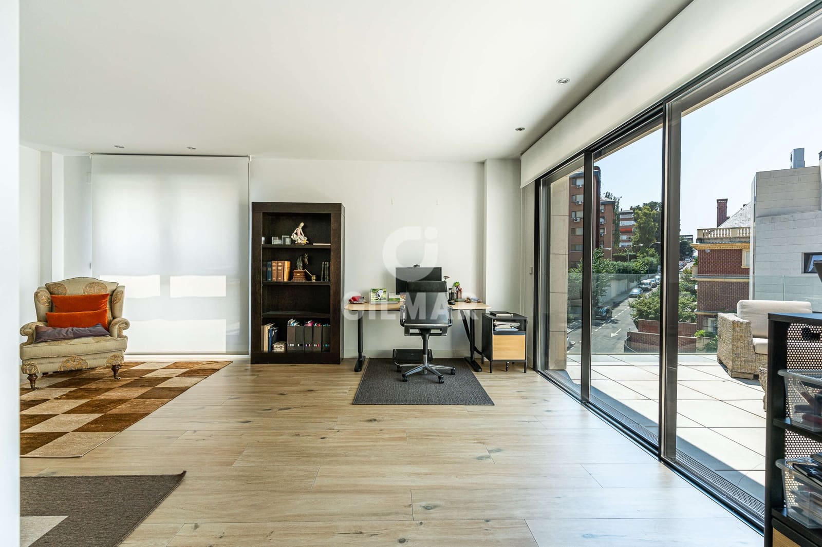 5 soverom Kjedet enebolig til salgs i Madrid by med svømmebasseng garasje - € 1 700 000 (Ref: 9953096)