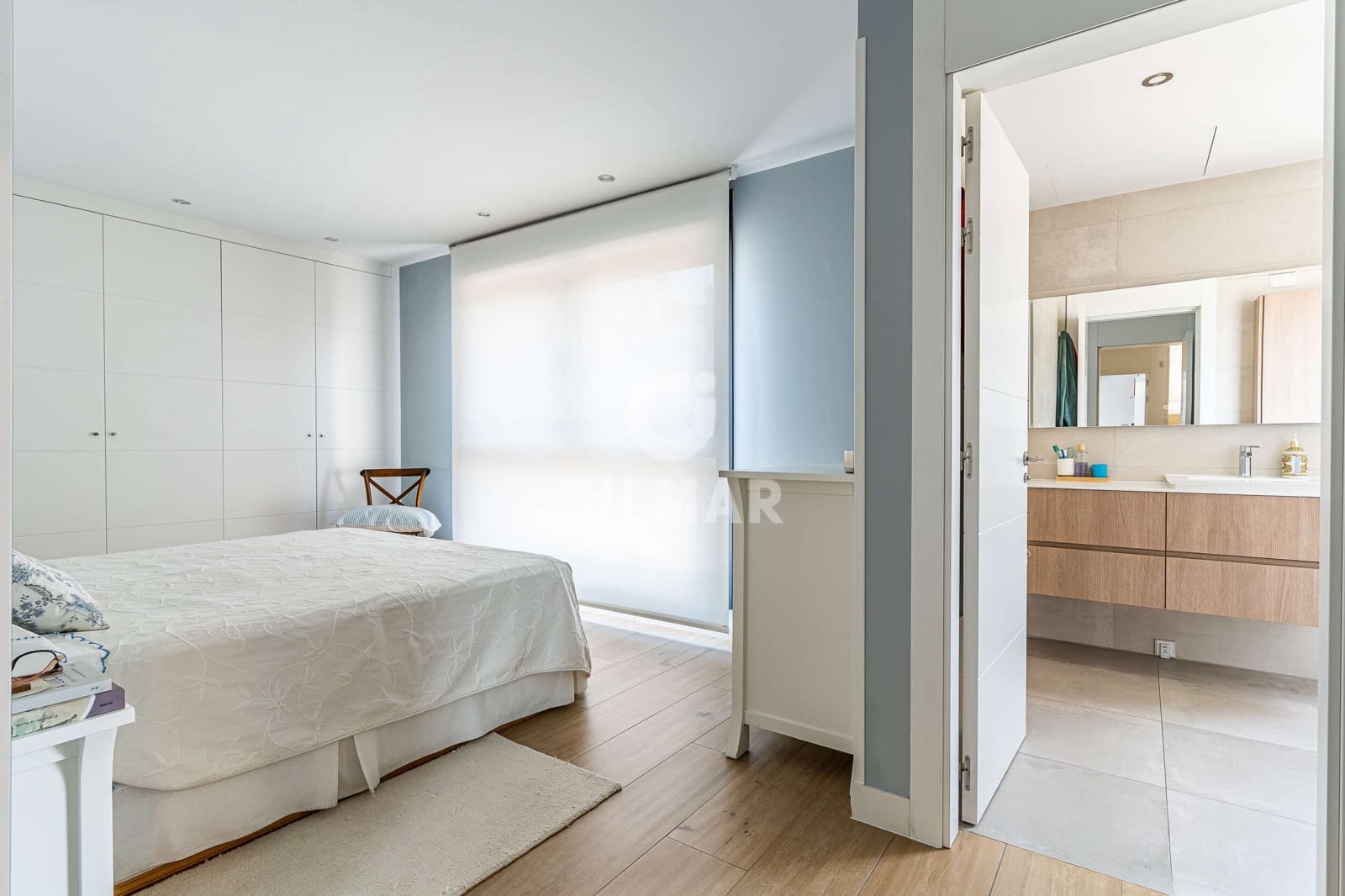 5 soverom Kjedet enebolig til salgs i Madrid by med svømmebasseng garasje - € 1 700 000 (Ref: 9953096)
