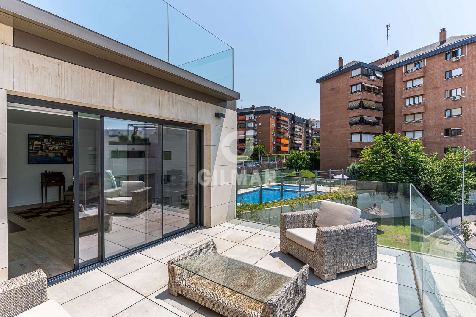 5 soverom Kjedet enebolig til salgs i Madrid by med svømmebasseng garasje - € 1 700 000 (Ref: 9953096)