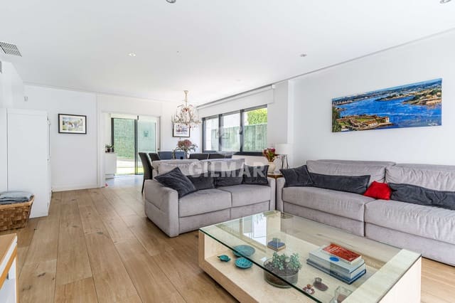 5 soverom Kjedet enebolig til salgs i Peñagrande, Madrid by med svømmebasseng garasje - € 1 700 000 (Ref: 9953096)