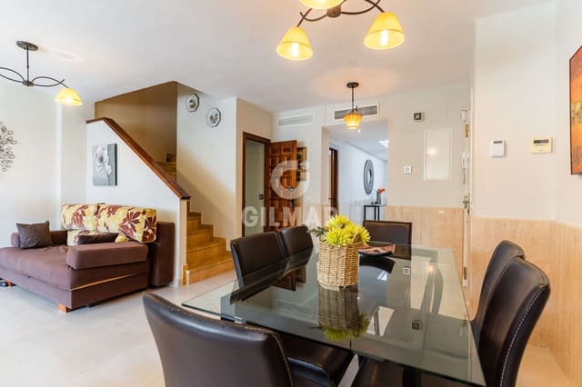 4 soveværelse Semi-Rækkehus til salg i Tarifa med swimmingpool garage - € 900.000 (Ref: 9956638)
