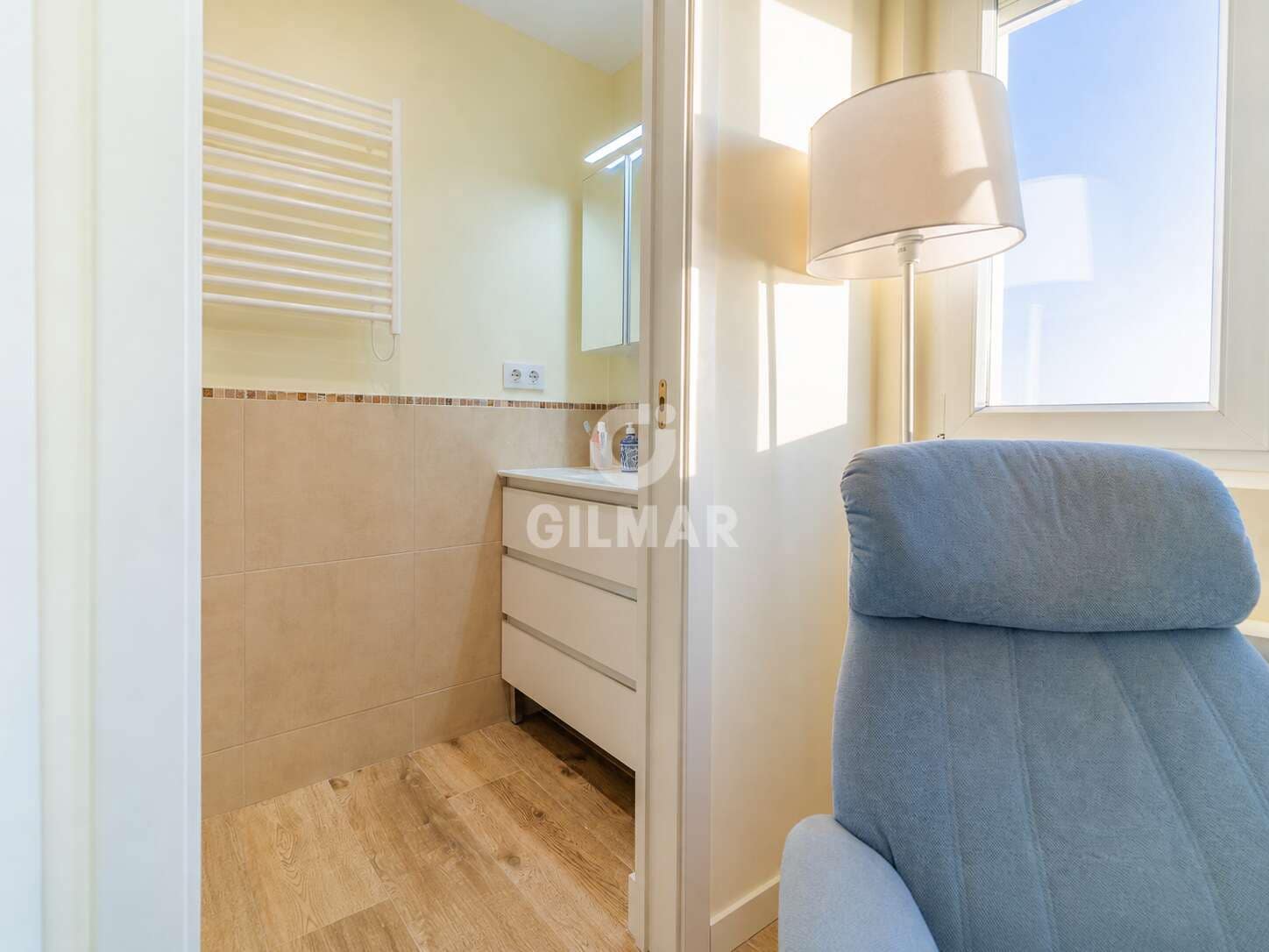 Piso de 5 habitaciones en Cádiz ciudad en venta con garaje - 990.000 € (Ref: 9956785)