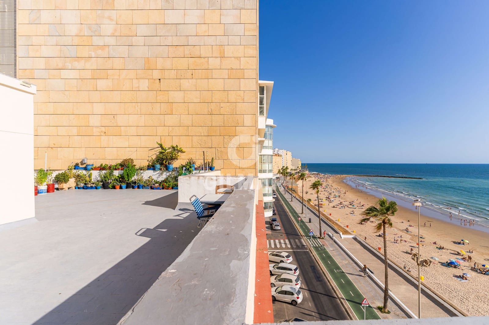 Piso de 5 habitaciones en Cádiz ciudad en venta con garaje - 990.000 € (Ref: 9956785)