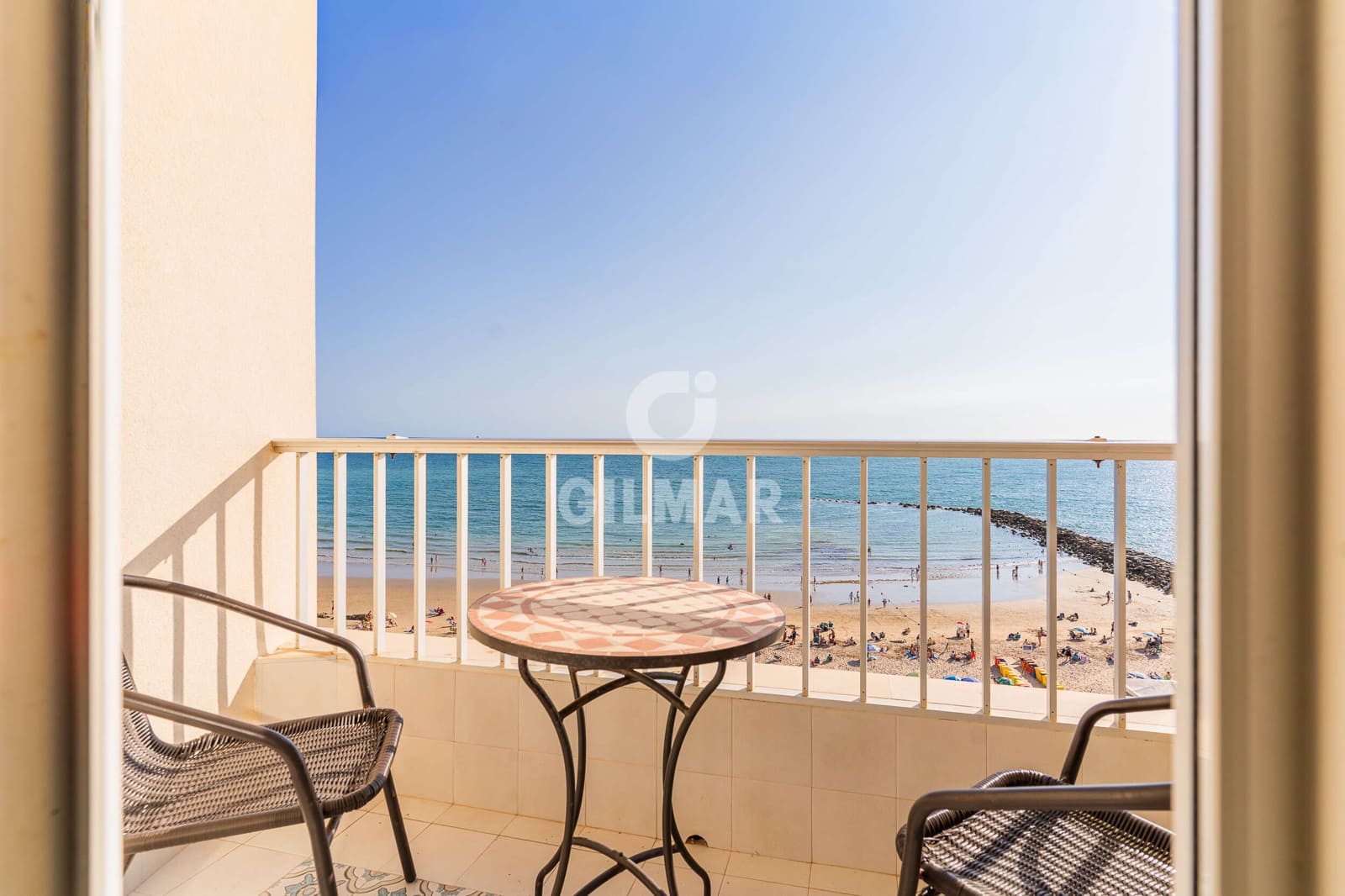 Piso de 5 habitaciones en Cádiz ciudad en venta con garaje - 990.000 € (Ref: 9956785)