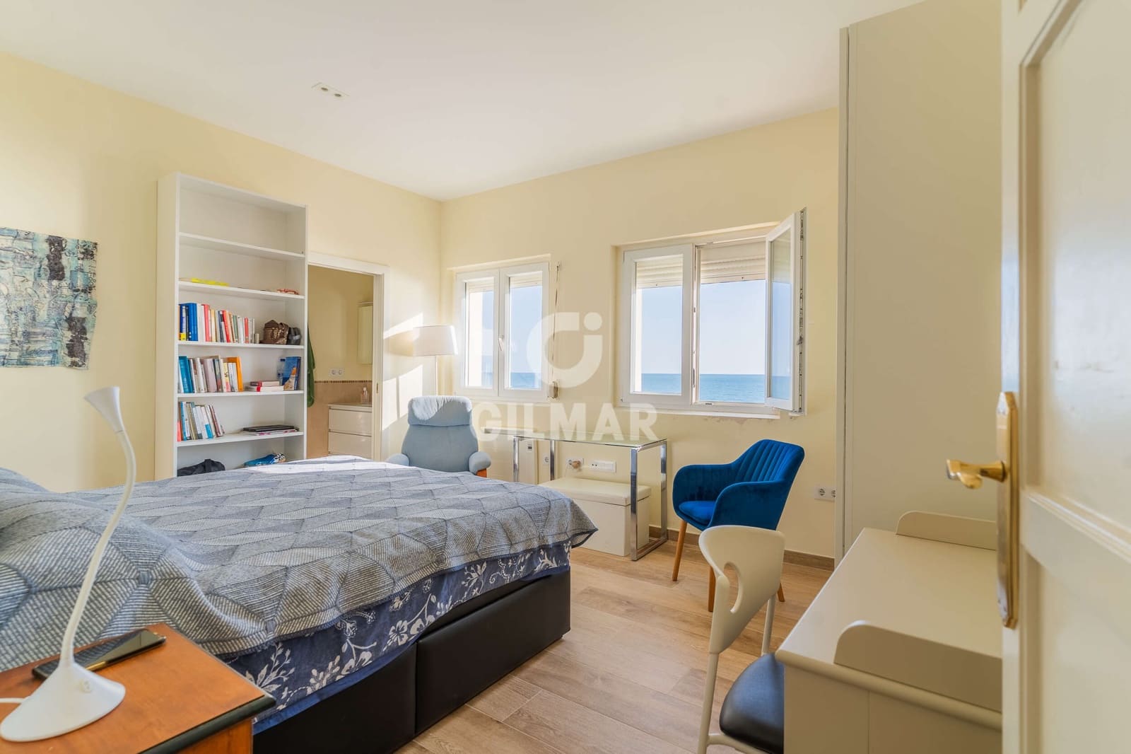 Piso de 5 habitaciones en Cádiz ciudad en venta con garaje - 990.000 € (Ref: 9956785)