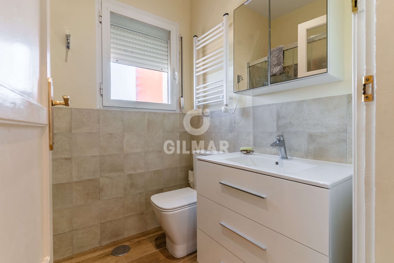 Piso de 5 habitaciones en Cádiz ciudad en venta con garaje - 990.000 € (Ref: 9956785)