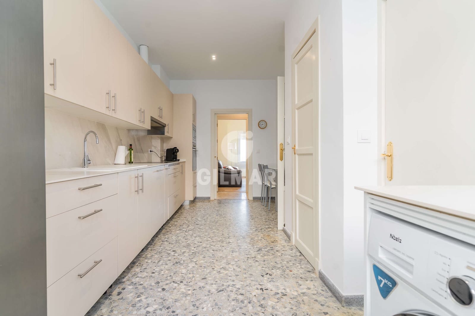 Piso de 5 habitaciones en Cádiz ciudad en venta con garaje - 990.000 € (Ref: 9956785)
