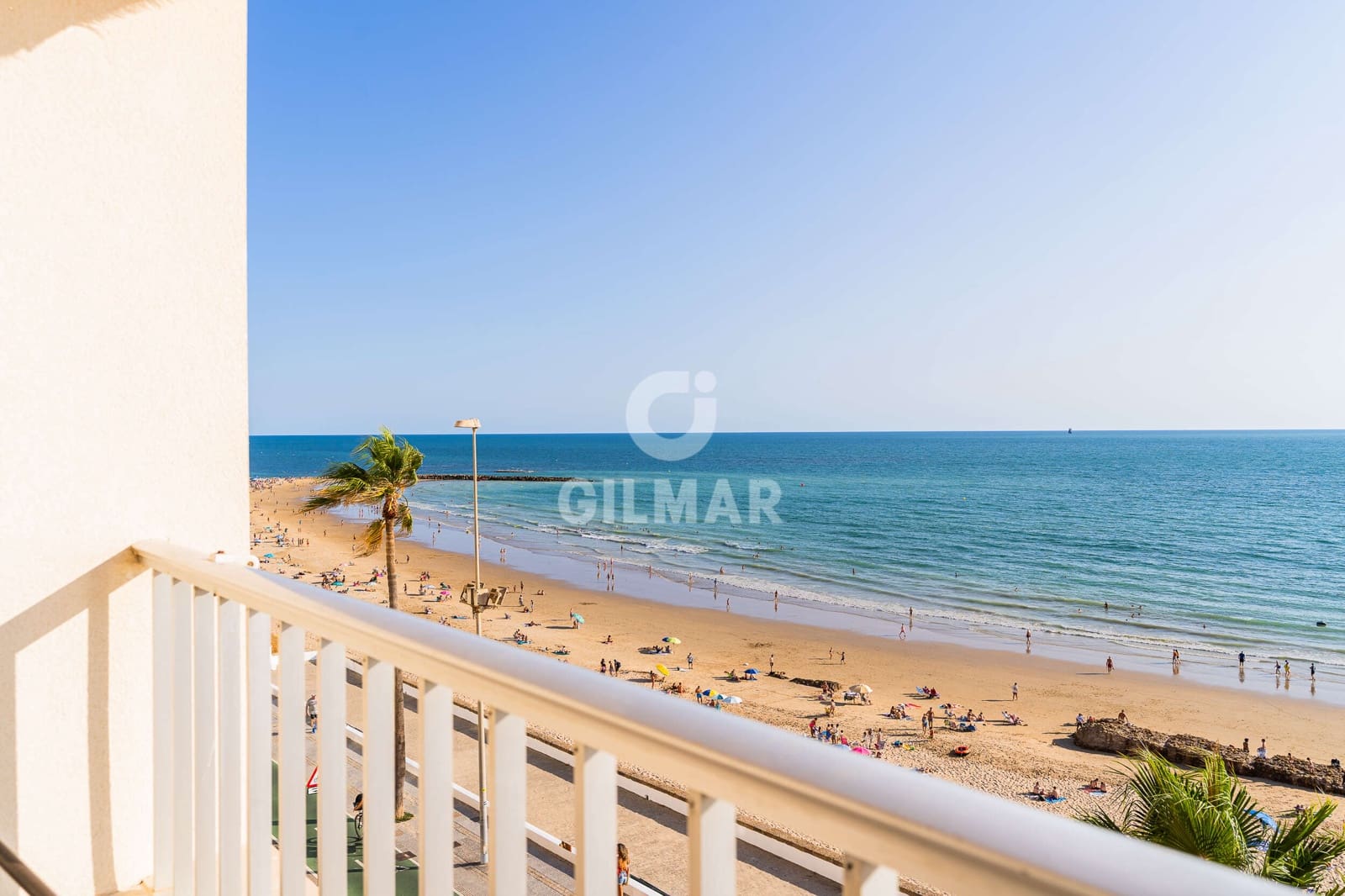Piso de 5 habitaciones en Cádiz ciudad en venta con garaje - 990.000 € (Ref: 9956785)