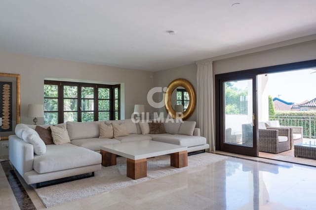 4 sovrum Villa till salu i El Rosario, Marbella med pool garage - 2 250 000 € (Ref: 9958565)