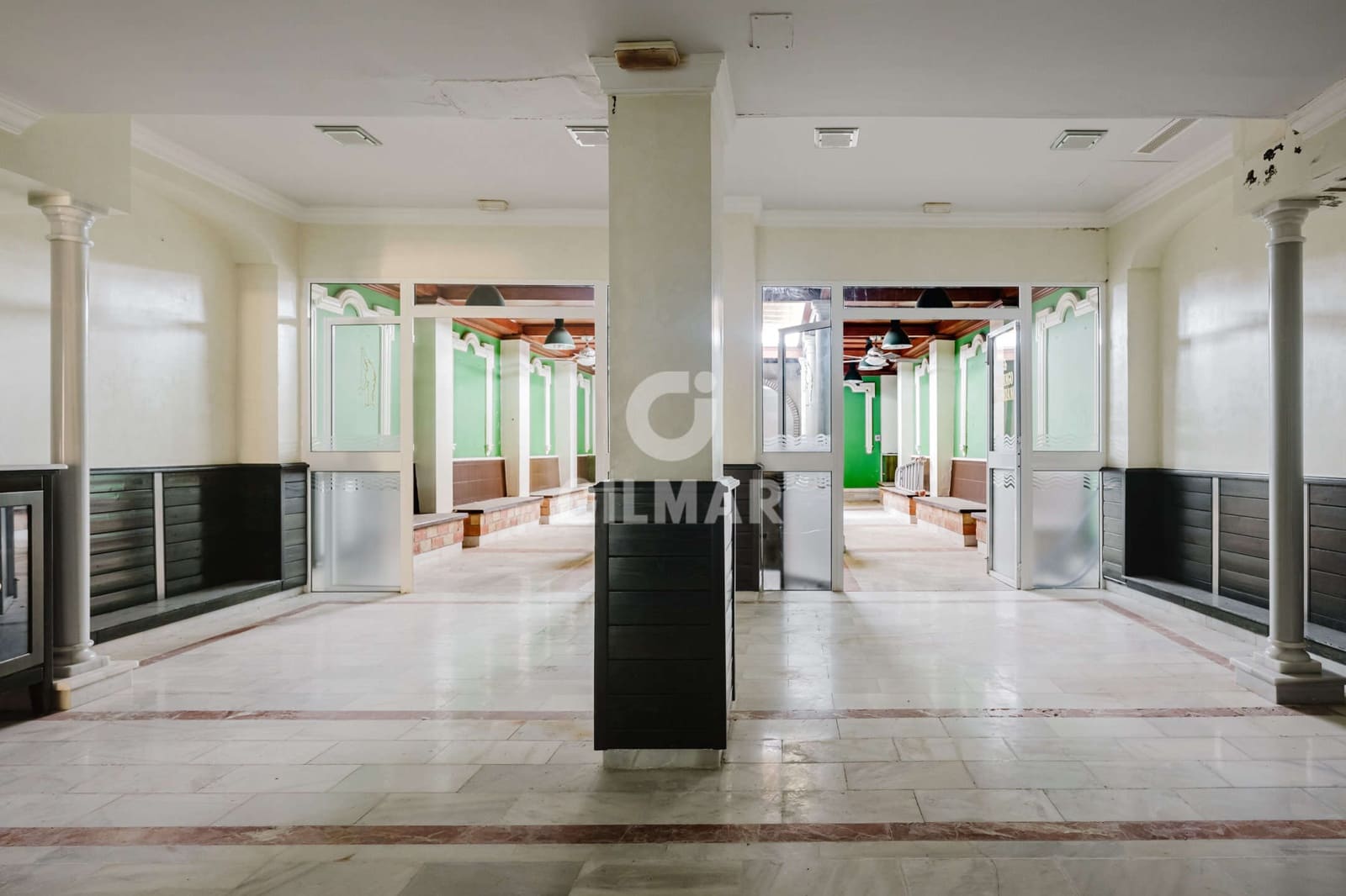 Local Comercial en El Puerto de Santa María en venta - 295.000 € (Ref: 9958842)