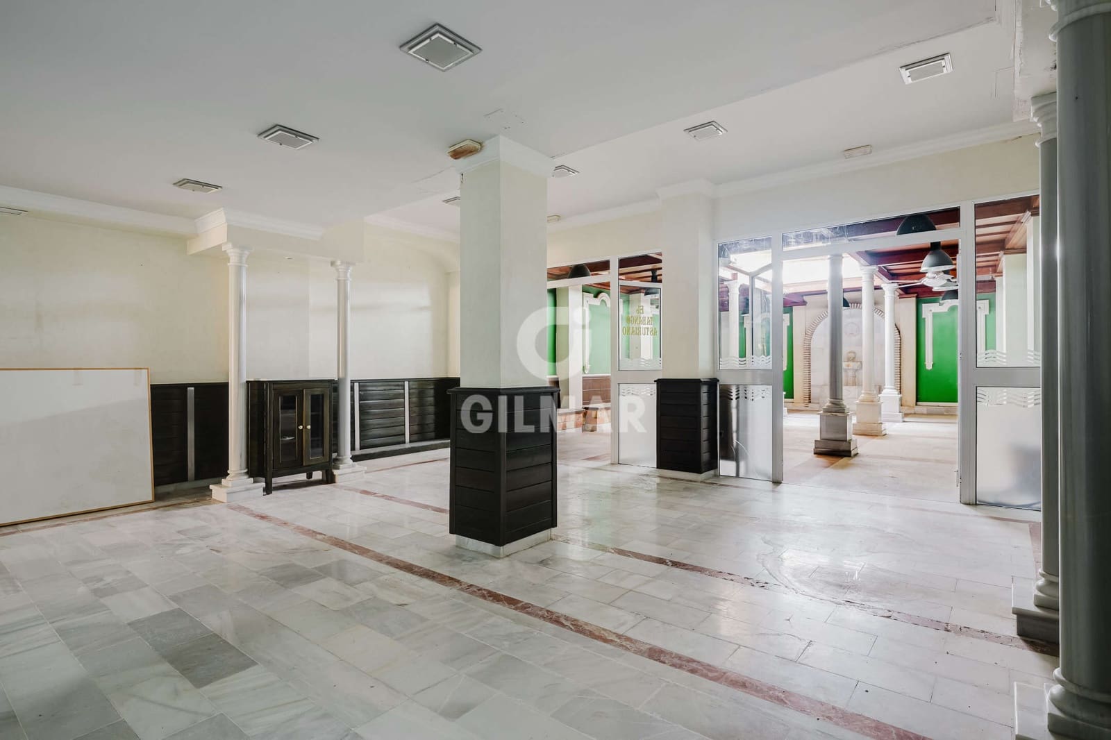 Local Comercial en El Puerto de Santa María en venta - 295.000 € (Ref: 9958842)