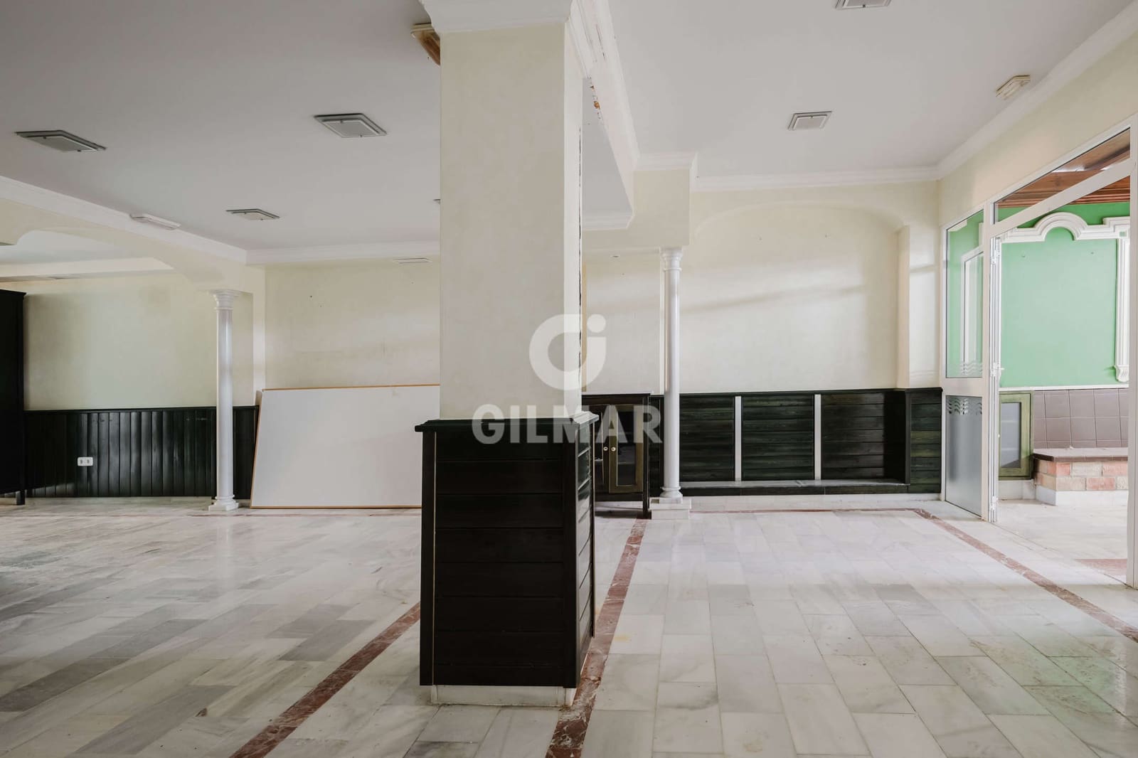 Local Comercial en El Puerto de Santa María en venta - 295.000 € (Ref: 9958842)