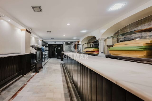 Commercieel te koop in El Puerto de Santa María - € 295.000 (Ref: 9958842)
