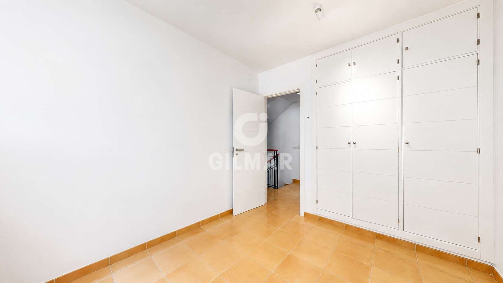 5 soverom Rekkehus til salgs i Torremuelle med svømmebasseng garasje - € 559 000 (Ref: 9961642)