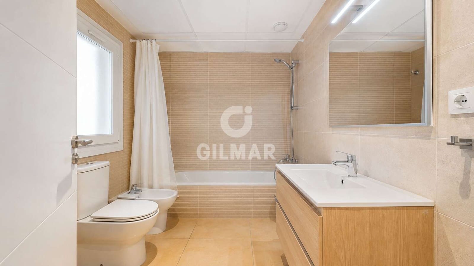 5 soverom Rekkehus til salgs i Torremuelle med svømmebasseng garasje - € 559 000 (Ref: 9961642)
