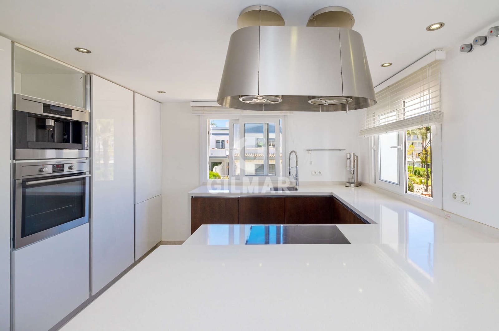 3 soverom Penthouse til salgs i New Golden Mile - € 1 795 000 (Ref: 9961881)