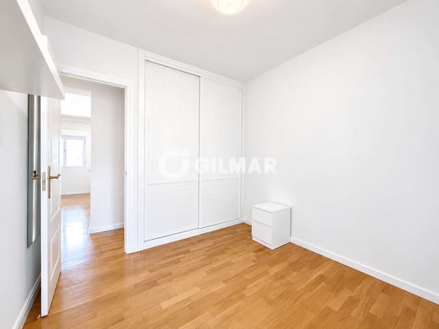 Piso de 2 habitaciones en Valverde, Madrid ciudad en venta - 265.000 € (Ref: 9966901)
