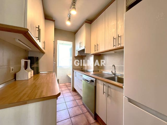 Piso de 2 habitaciones en Valverde, Madrid ciudad en venta - 265.000 € (Ref: 9966901)