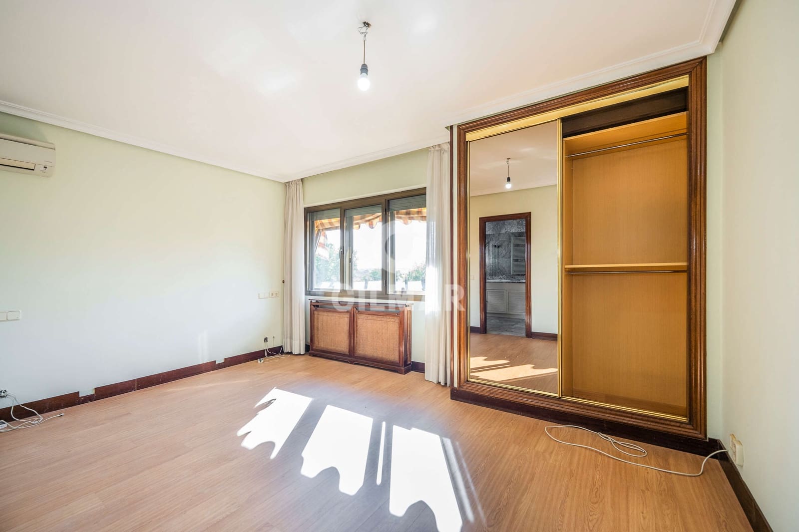 4 chambre Villa/Maison Semi-Mitoyenne à vendre à Madrid ville avec piscine garage - 1 450 000 € (Ref: 9968863)