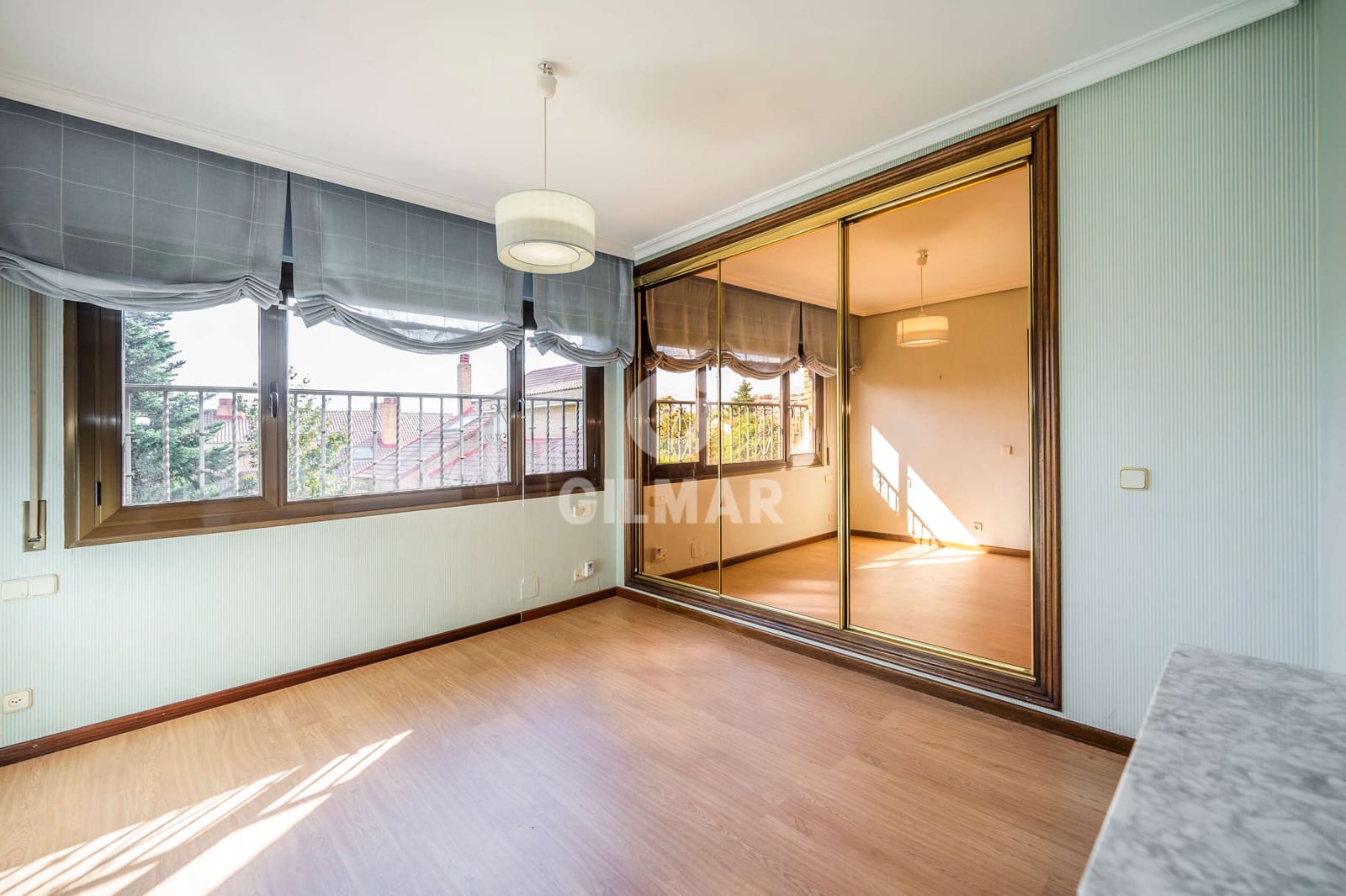 4 chambre Villa/Maison Semi-Mitoyenne à vendre à Madrid ville avec piscine garage - 1 450 000 € (Ref: 9968863)
