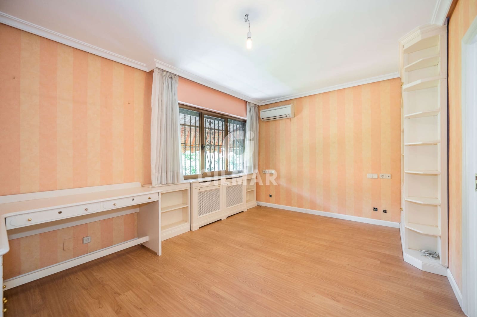 4 chambre Villa/Maison Semi-Mitoyenne à vendre à Madrid ville avec piscine garage - 1 450 000 € (Ref: 9968863)