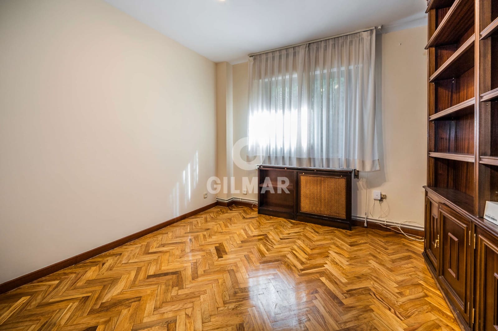 4 chambre Villa/Maison Semi-Mitoyenne à vendre à Madrid ville avec piscine garage - 1 450 000 € (Ref: 9968863)