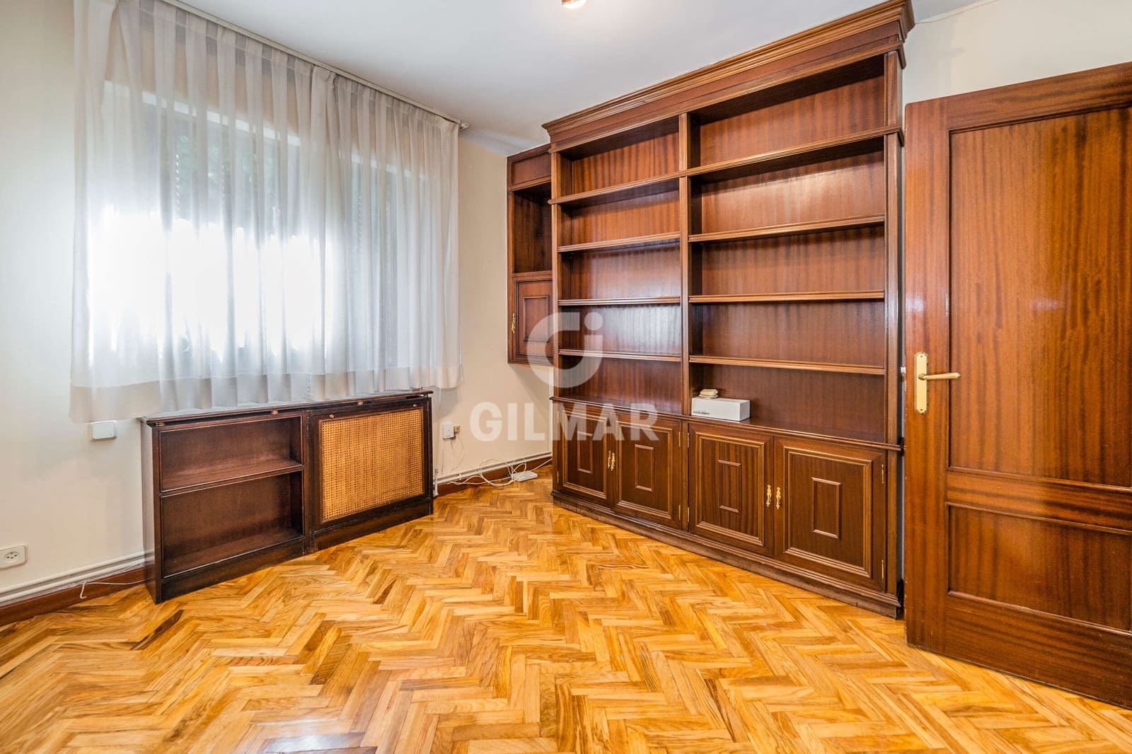 4 chambre Villa/Maison Semi-Mitoyenne à vendre à Madrid ville avec piscine garage - 1 450 000 € (Ref: 9968863)