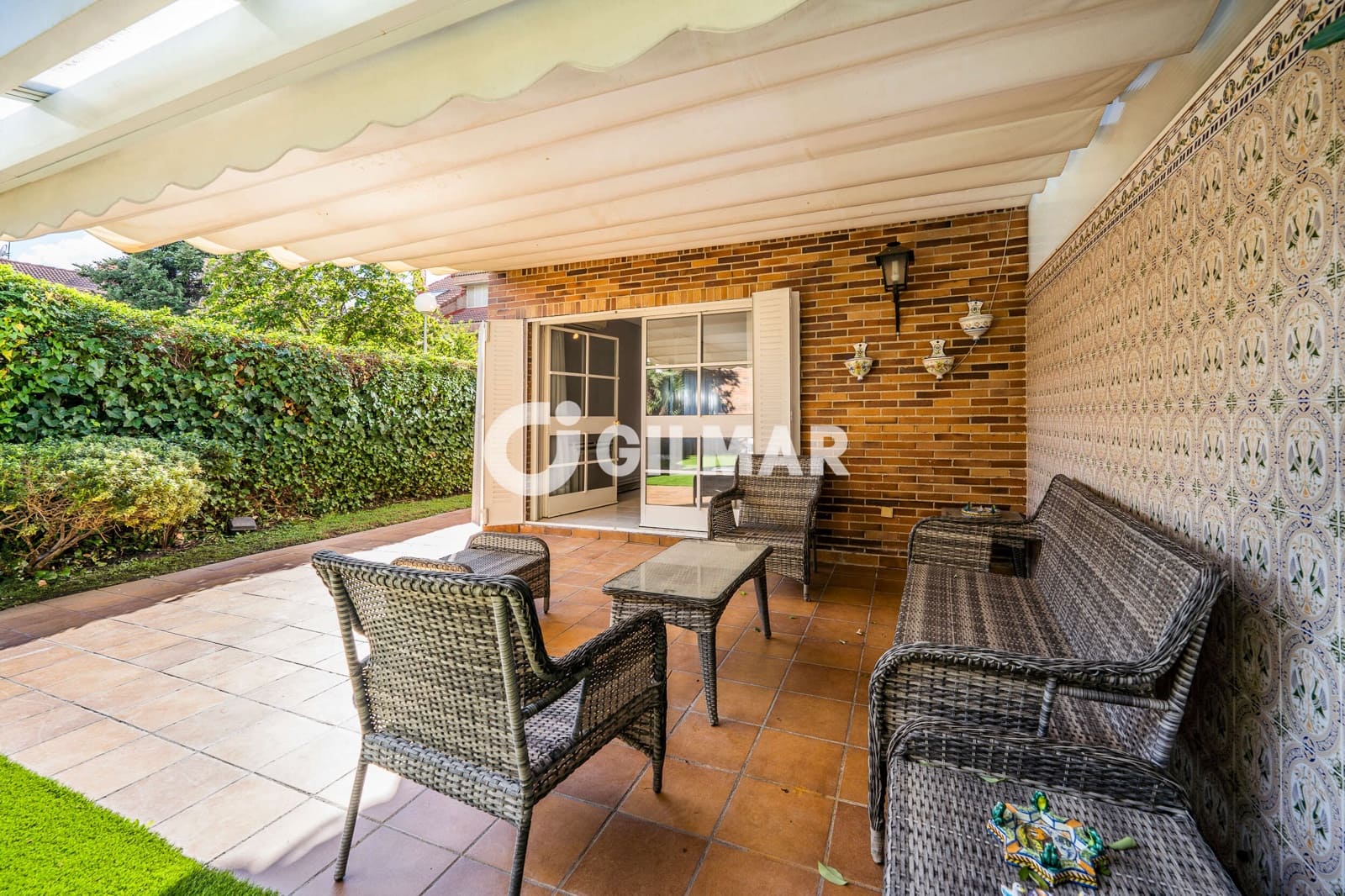 4 chambre Villa/Maison Semi-Mitoyenne à vendre à Madrid ville avec piscine garage - 1 395 000 € (Ref: 9968863)