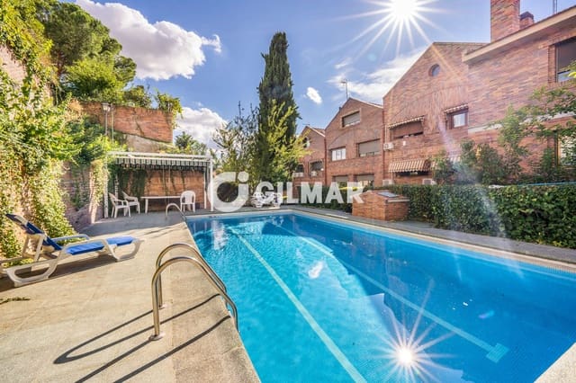 Pareado de 4 habitaciones en Peñagrande, Madrid ciudad en venta con piscina garaje - 1.395.000 € (Ref: 9968863)