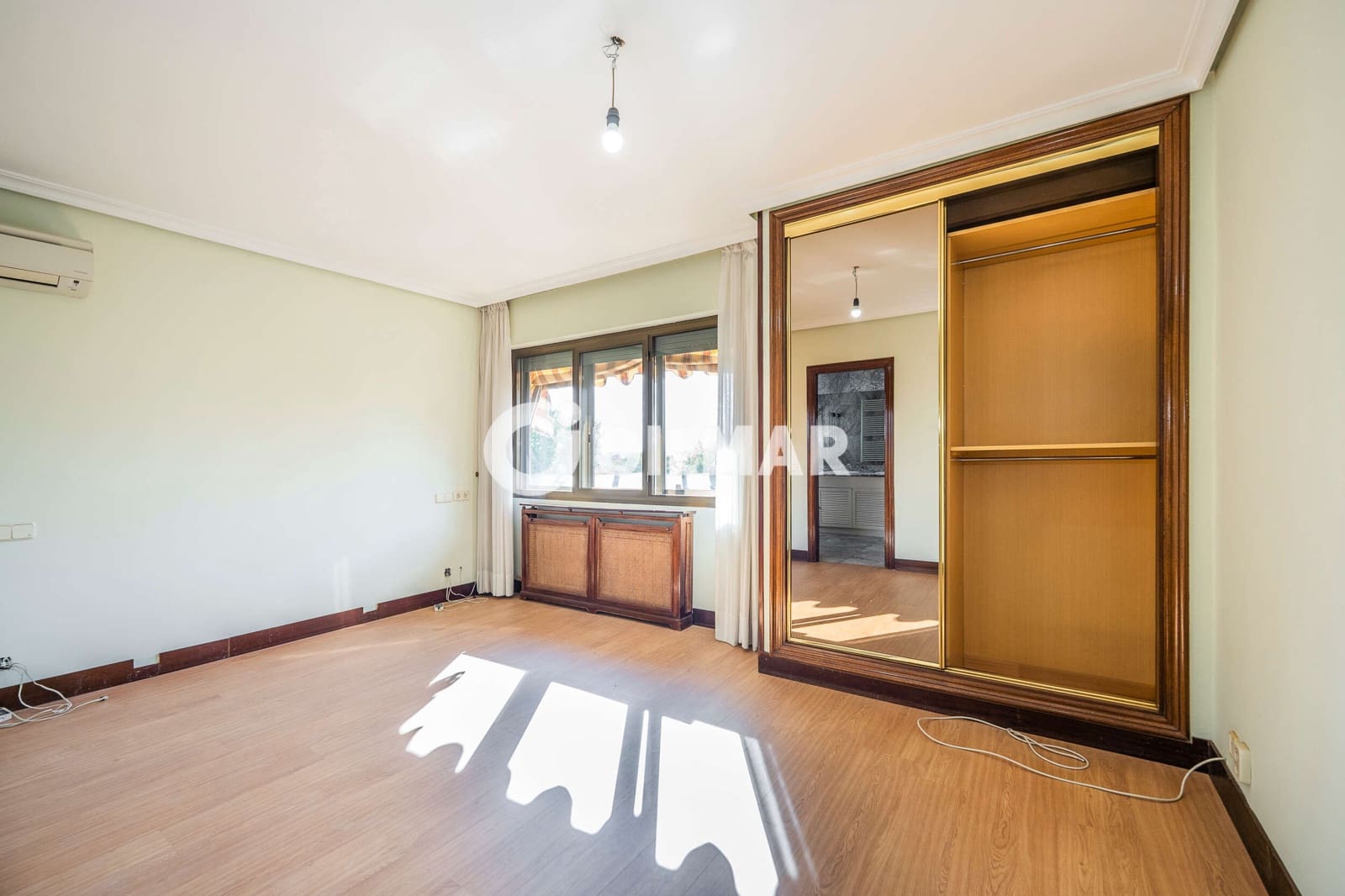 4 chambre Villa/Maison Semi-Mitoyenne à vendre à Madrid ville avec piscine garage - 1 395 000 € (Ref: 9968863)