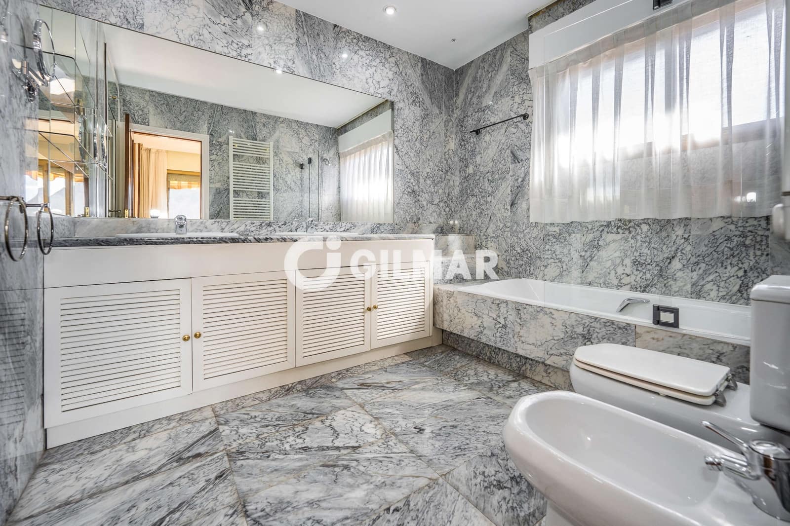 4 chambre Villa/Maison Semi-Mitoyenne à vendre à Madrid ville avec piscine garage - 1 395 000 € (Ref: 9968863)