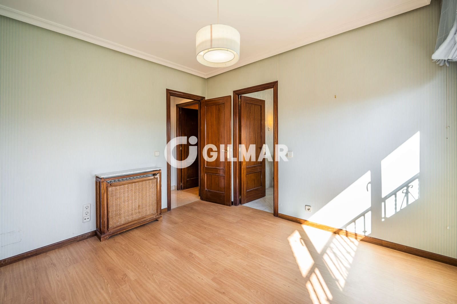 4 chambre Villa/Maison Semi-Mitoyenne à vendre à Madrid ville avec piscine garage - 1 395 000 € (Ref: 9968863)