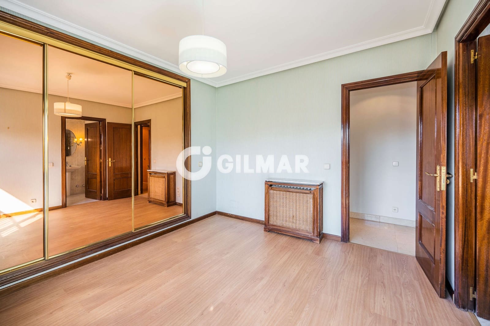 4 chambre Villa/Maison Semi-Mitoyenne à vendre à Madrid ville avec piscine garage - 1 395 000 € (Ref: 9968863)