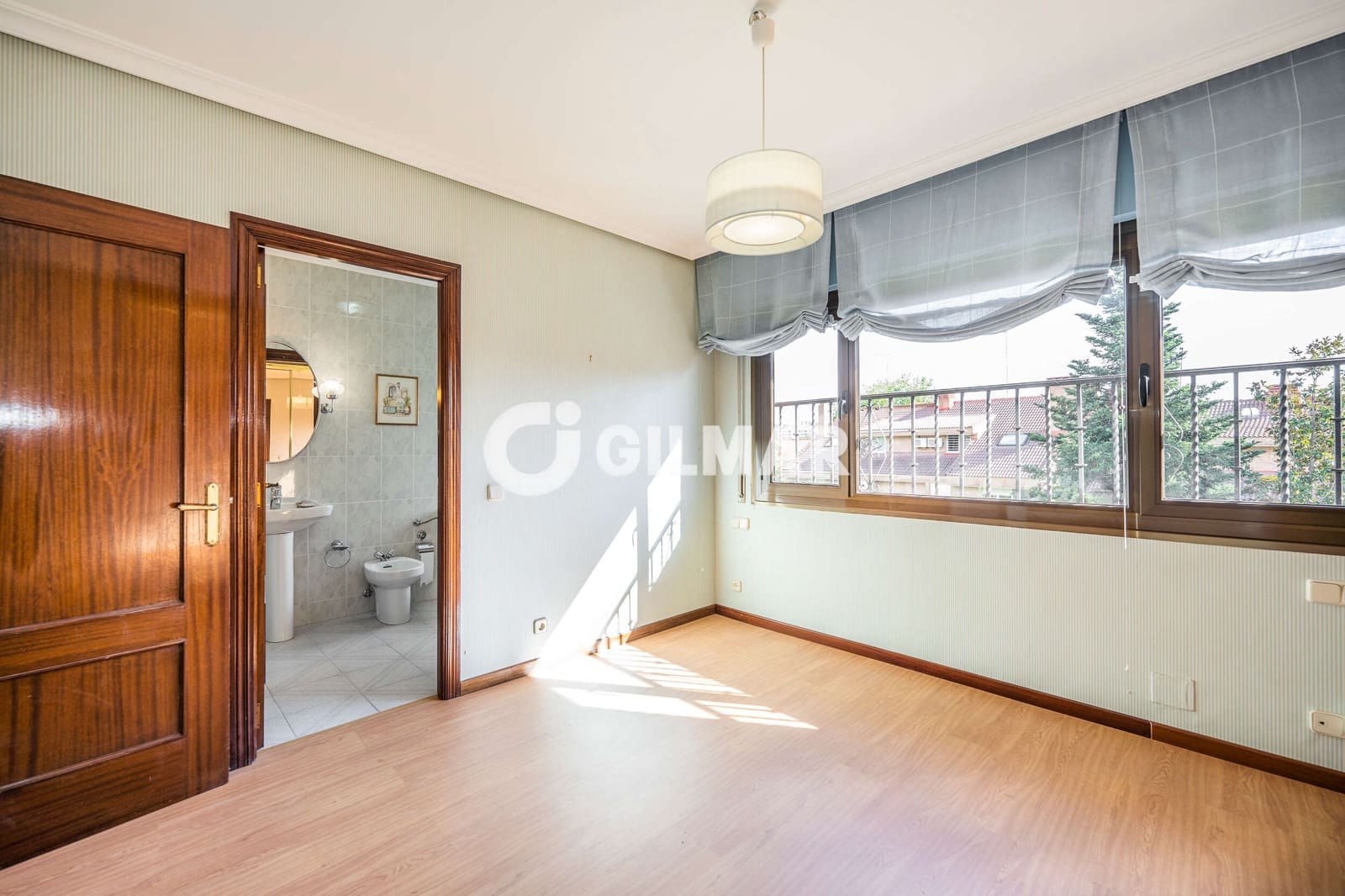 4 chambre Villa/Maison Semi-Mitoyenne à vendre à Madrid ville avec piscine garage - 1 395 000 € (Ref: 9968863)