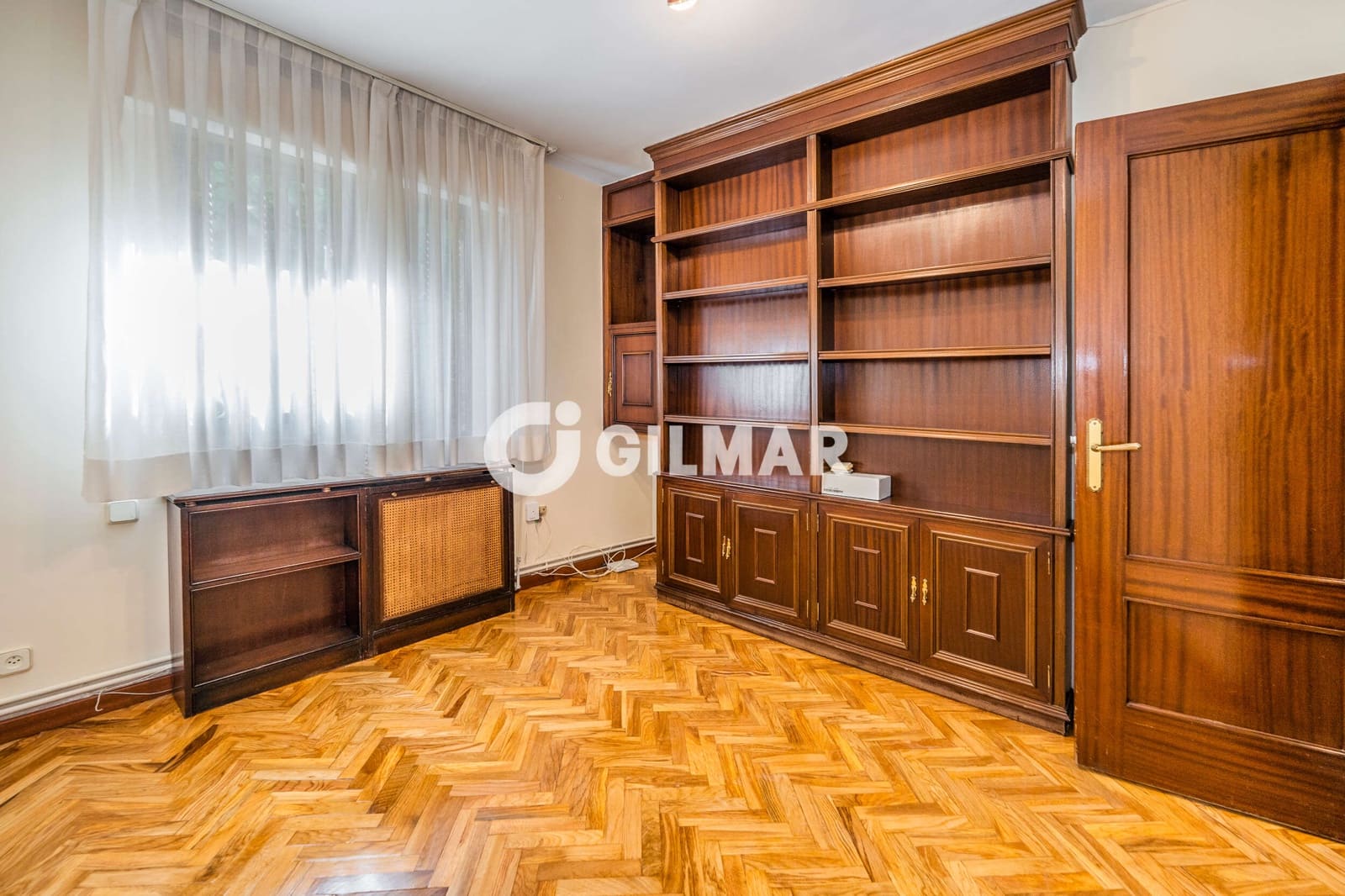 4 chambre Villa/Maison Semi-Mitoyenne à vendre à Madrid ville avec piscine garage - 1 395 000 € (Ref: 9968863)