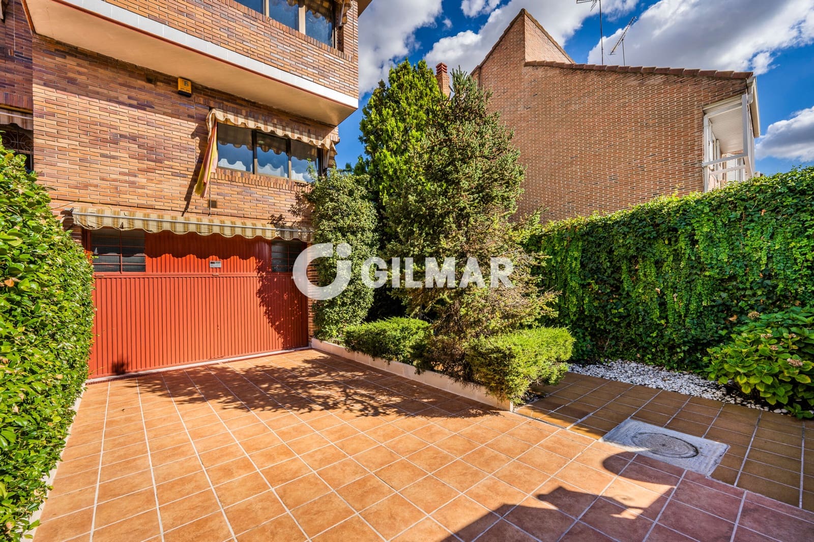 4 chambre Villa/Maison Semi-Mitoyenne à vendre à Madrid ville avec piscine garage - 1 395 000 € (Ref: 9968863)